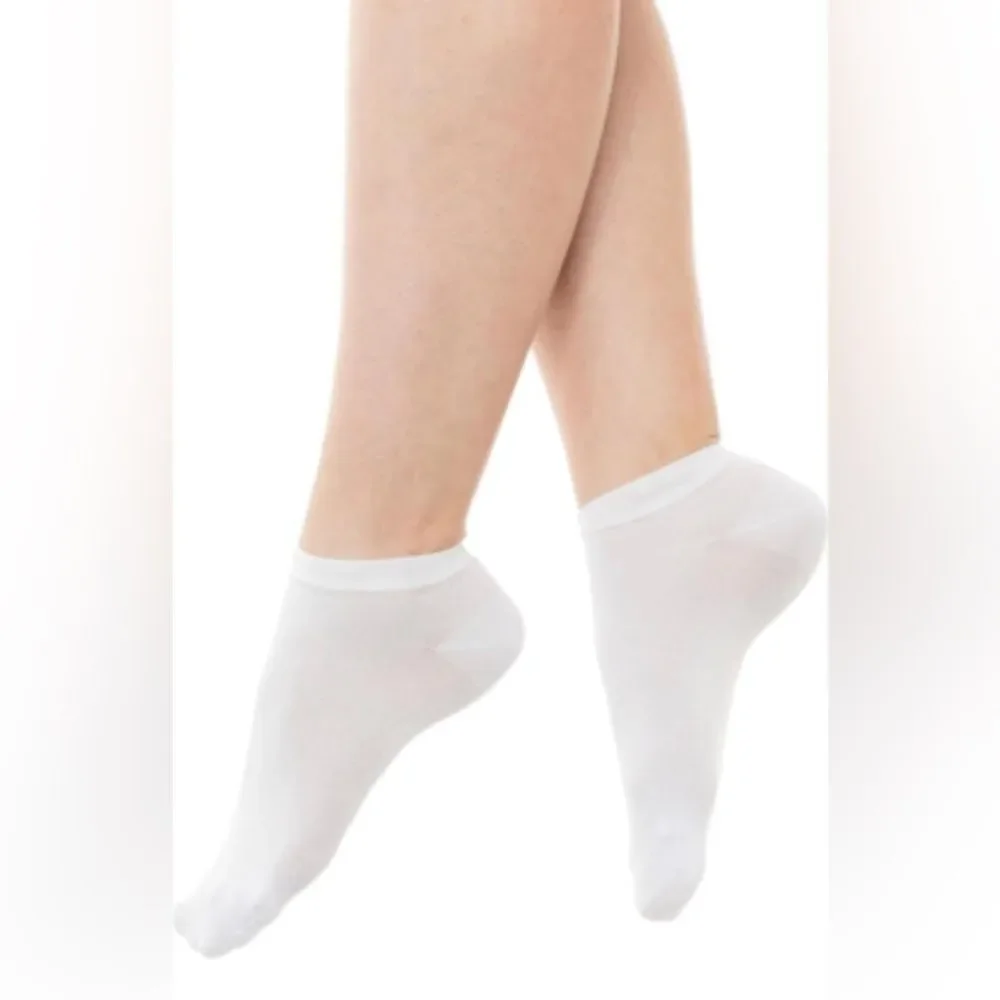 Bambooven Premium Bamboo Socks NEW White Women’s Athleisure Workout Gym